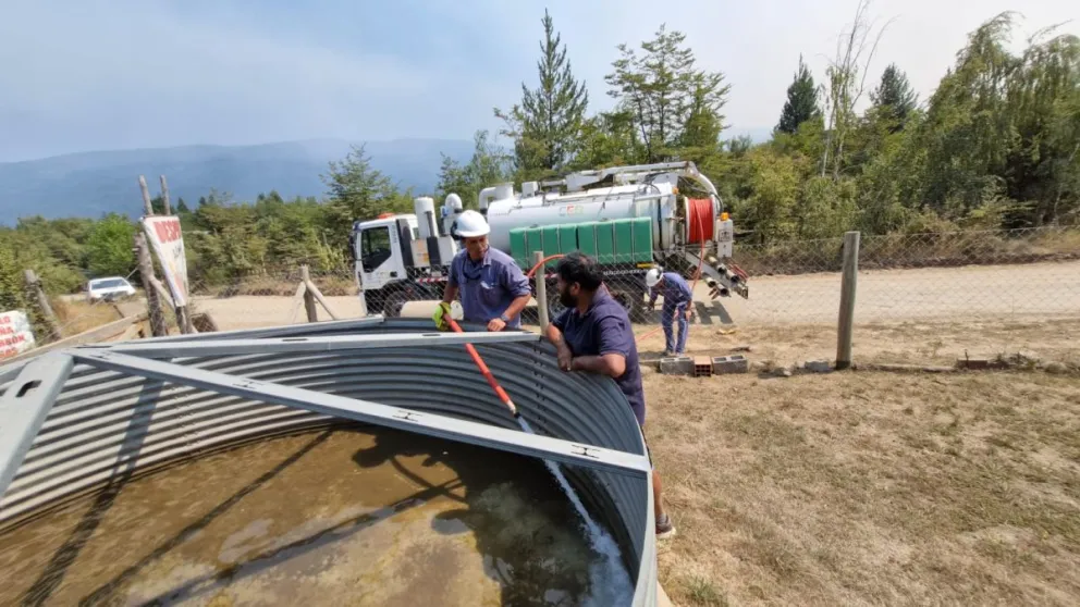 Algunas de las tareas fueron transportar de agua a tanques australianos y otros puntos de reserva.