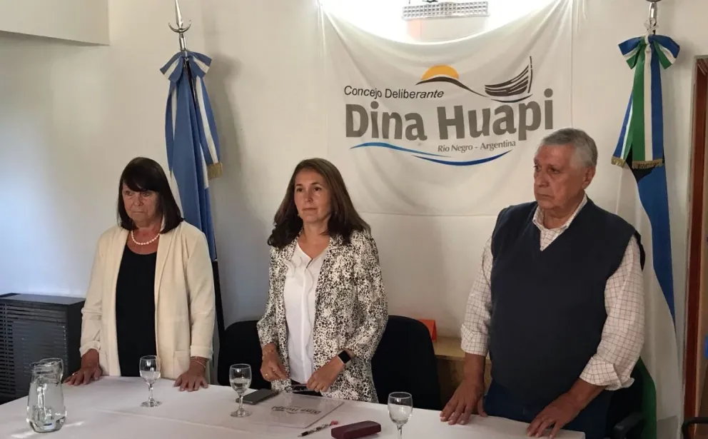Dina Huapi inauguró su año legislativo antes que Bariloche.