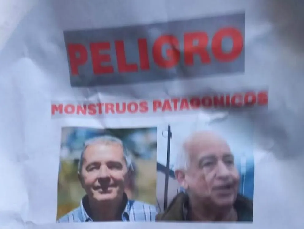 Detalle del cartel que apareció contra Alejandro Seguí y Alfredo Allen.