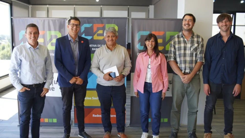Autoridades de ambas instituciones. 