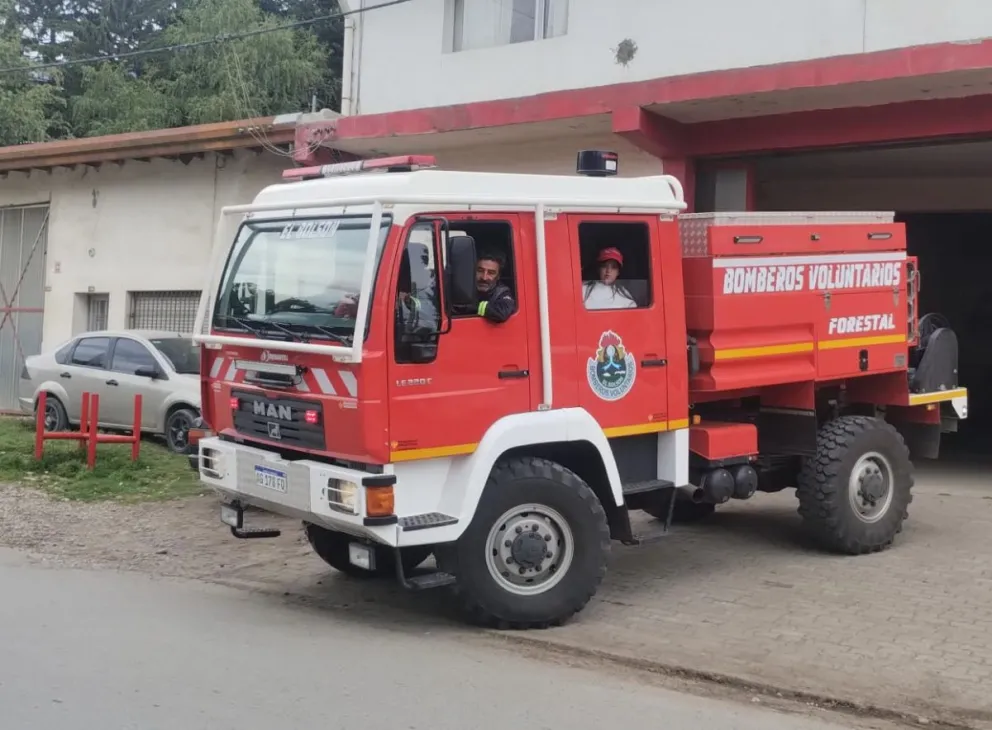 Se agranda la flota del cuartel de Bomberos Voluntarios El Bolsón (foto: Gentileza) 