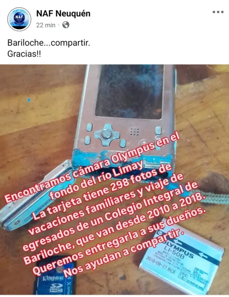 La cámara está gastada por el agua y la corriente pero la tarjeta está intacta 