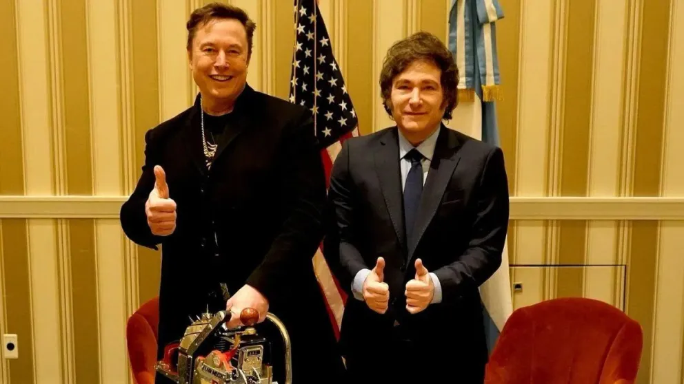 Elon Musk junto a Javier Milei. 