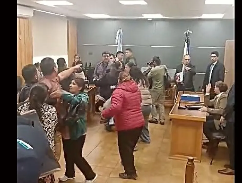 Todo terminó con insultos y amenazas. 