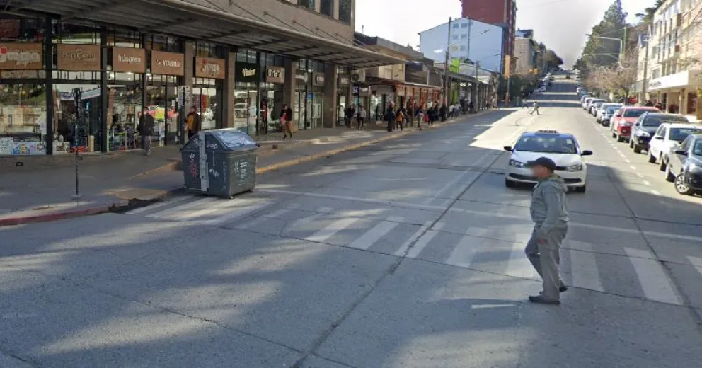 El control de tránsito estaba en Moreno, cerca del cruce con Rolando en el centro de Bariloche.