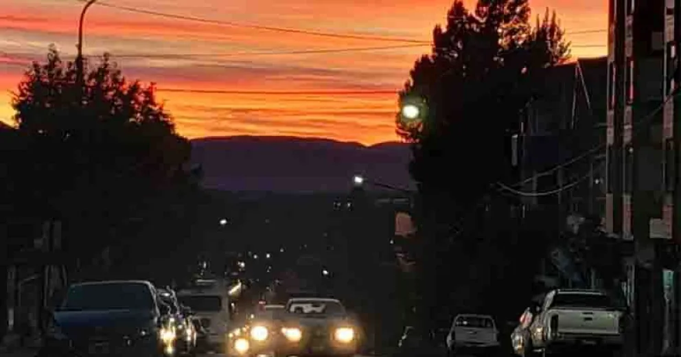 El otoño regala cada día un cielo diferente.