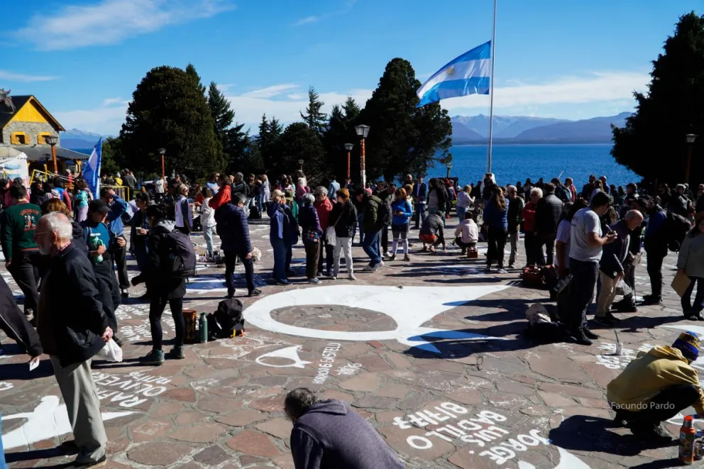 Recordaron a los desaparecidos en el último golpe militar del país (fotos: Facundo Pardo) 