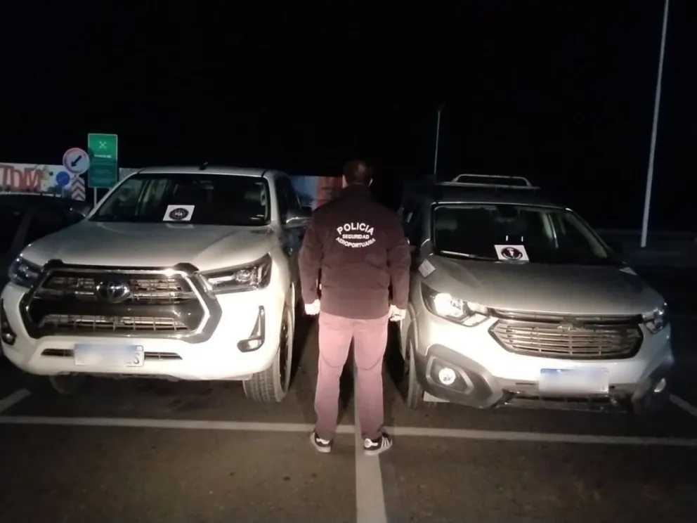 Las camionetas secuestradas. Imágen que difundió el Ministerio de Seguridad de la Nación.