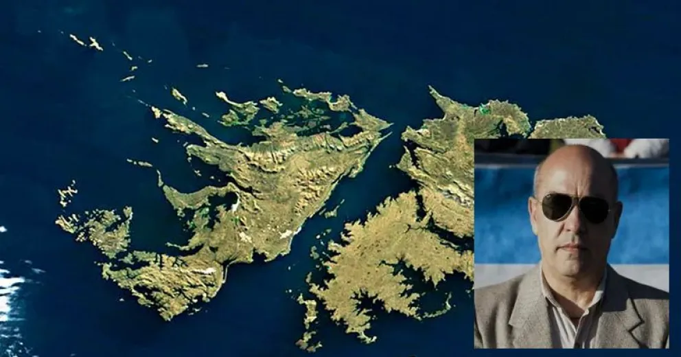 Gómez se retiró como suboficial ayudante de la Fuerza Aérea, y finalizó su carrera con el puesto de jefe de aeródromo, en Bariloche. 