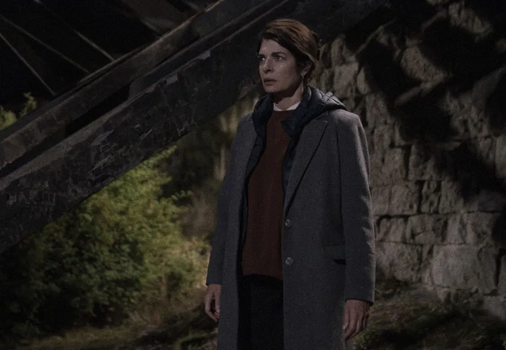 Ema Garay (Soledad Villamil) en las intimidades de Bariloche. Foto: Cleo Bouza / Netflix.