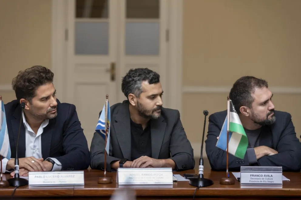 Franco Ávila (a la derecha de la imagen) llevó la voz rionegrina al CFC. Foto: Secretaría de Cultura de la Nación.