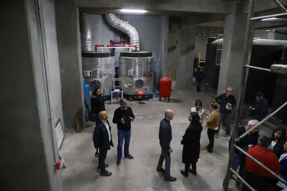El nuevo edificio cuenta con un espacio de bombas, que permitirá el funcionamiento del nosocomio ante cortes de energía y servicios (foto: Eugenia Neme) 