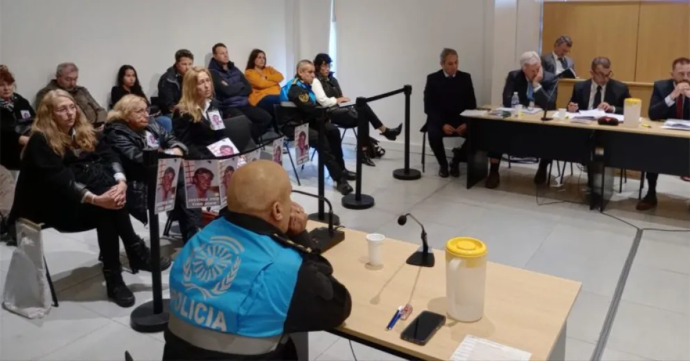 El integrante de la APDH, Nelson Ávalos, señaló que la organización exige justicia y considera que no solo el autor del disparo debe ser juzgado, sino también quienes lo pusieron en esa situación.