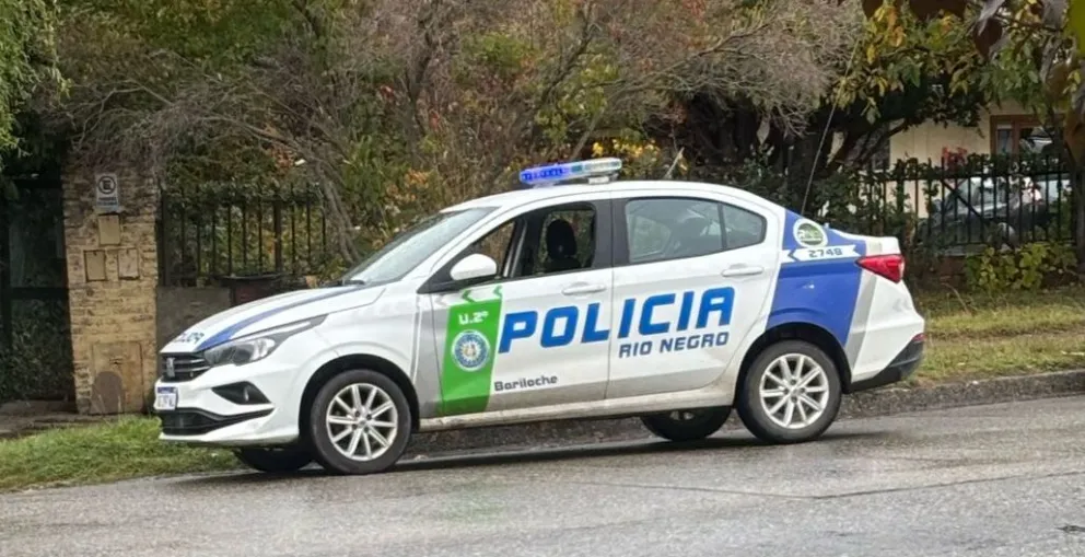 Los trabajos policiales tras el violento hecho de la semana pasada. 
