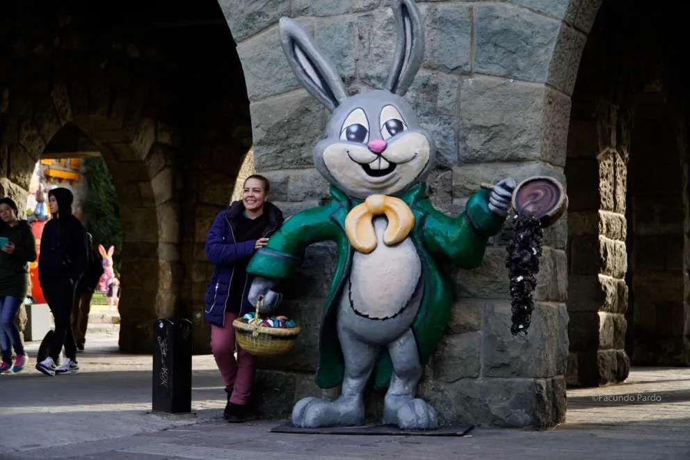 Bariloche decorada durante Pascua... Pero, después, ¿siguieron vendiéndose huevos? (foto: Facundo Pardo).
