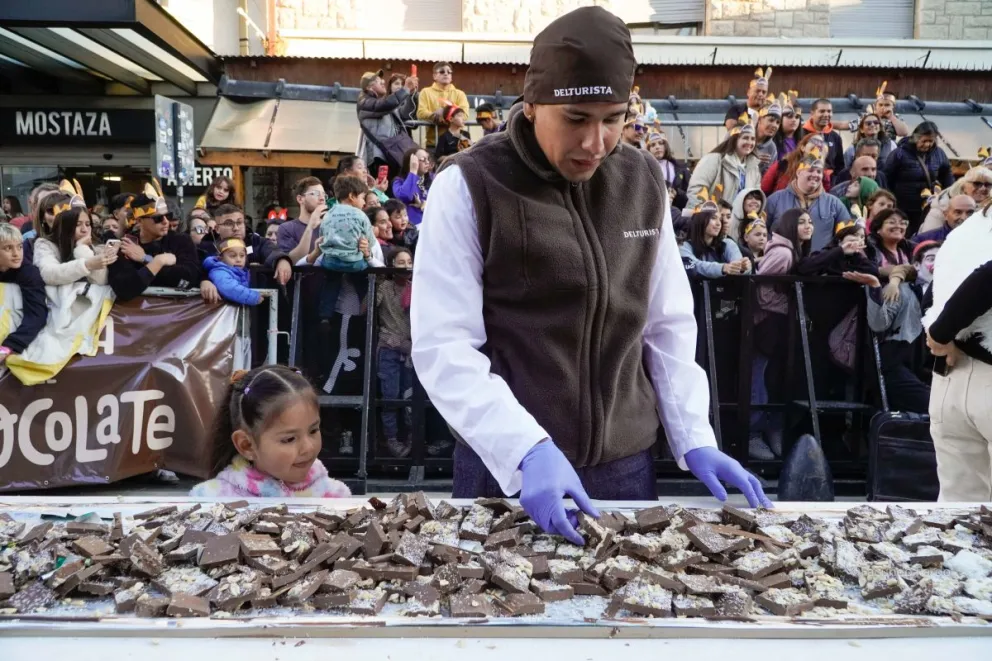 Bariloche no se empalaga y redobla la apuesta para una nueva edición de la Fiesta del Chocolate. Fotos de Facundo Pardo.