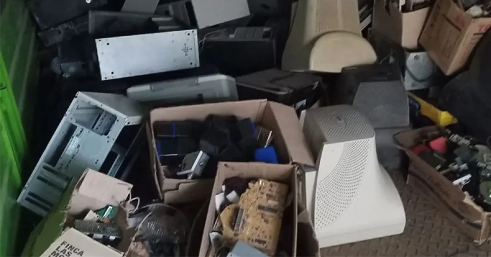 La propuesta cuenta con el asesoramiento técnico de la planta de reciclaje 5R Patagónica, ubicada en Trelew, y articula con empresas como INVAP y Baritec entre otras.