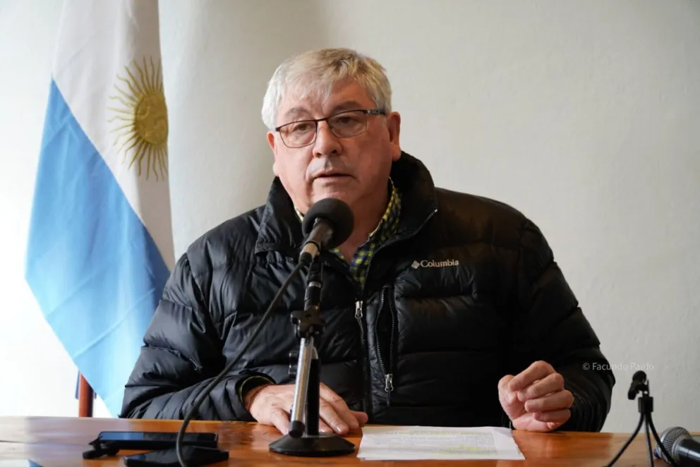 El intendente durante la conferencia de prensa de hoy. (Fotos: Facundo Pardo)