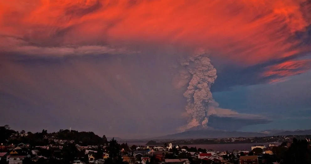 Al día siguiente comenzaron a llegar las cenizas a la ciudad. 