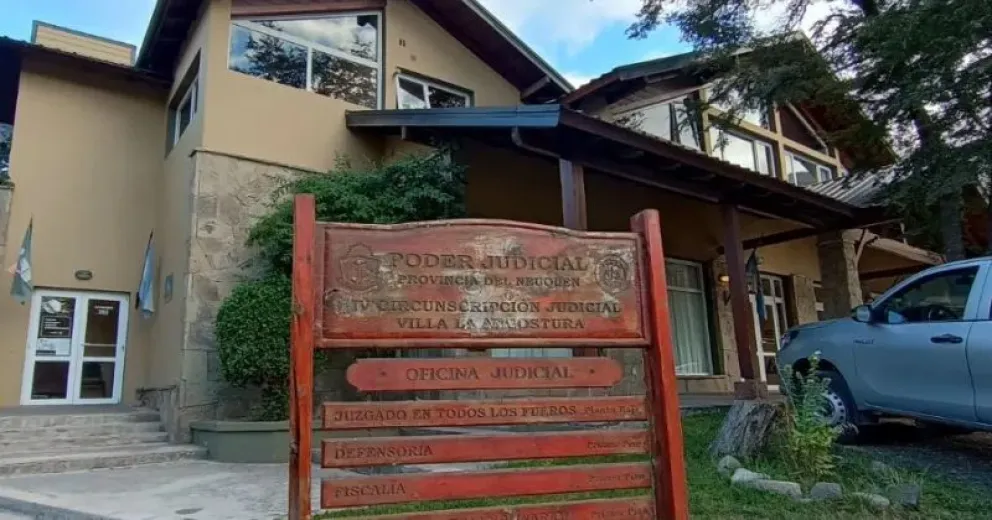 El ladrón habría actuado en soledad y logró entrar al lugar a través de una ventana.