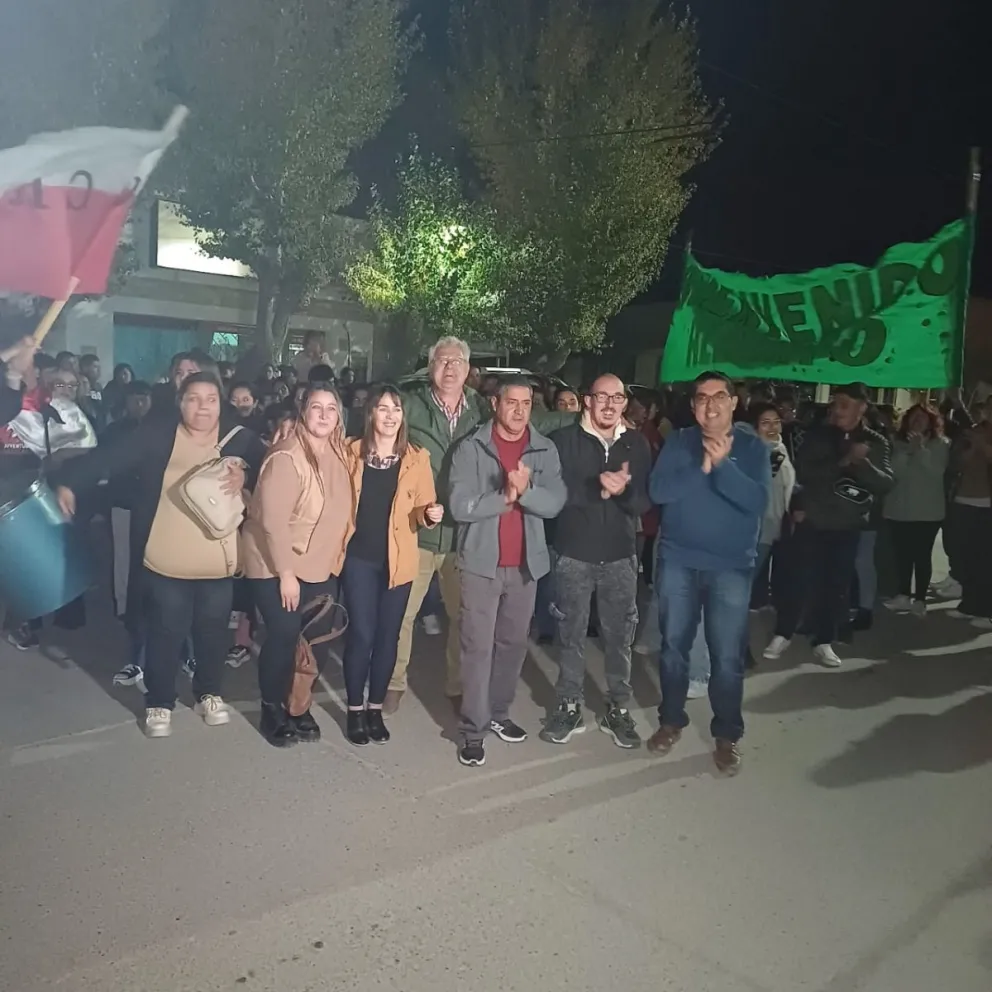 Magadela y el intendente José Mellado celebran ahora en la ciudad. Foto: gentileza