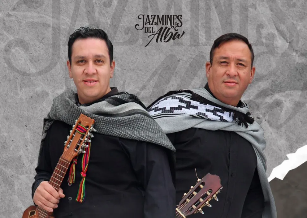 Los hermanos, de nuevo en la sala del Centro Cívico.
