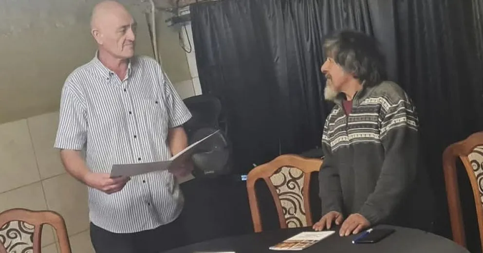 Arpires y Almendra, amistad y pasión por los libros.