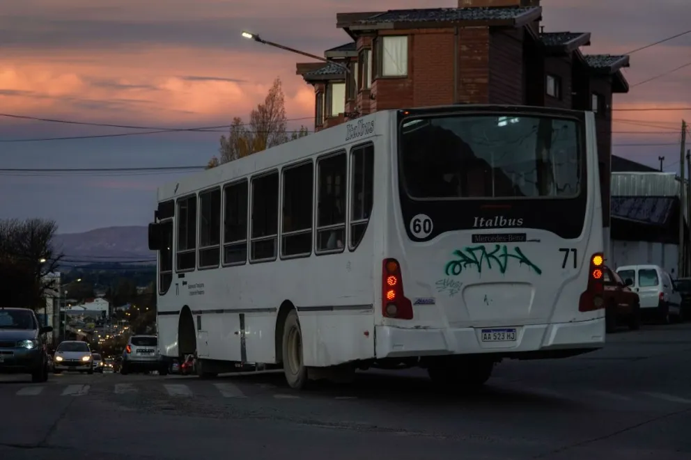 Desde la UTA local confirmaron lo que ocurrirá con los colectivos en Bariloche. (Foto: Facundo Pardo)