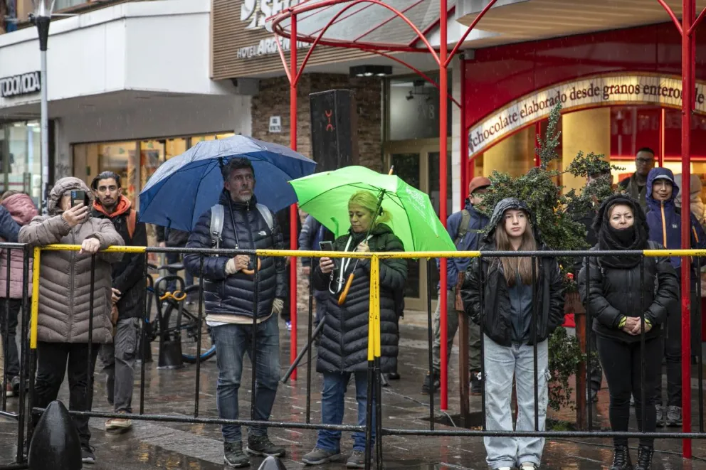 Fin de semana largo, pero lluvioso en Bariloche (foto; Eugenia Neme) 