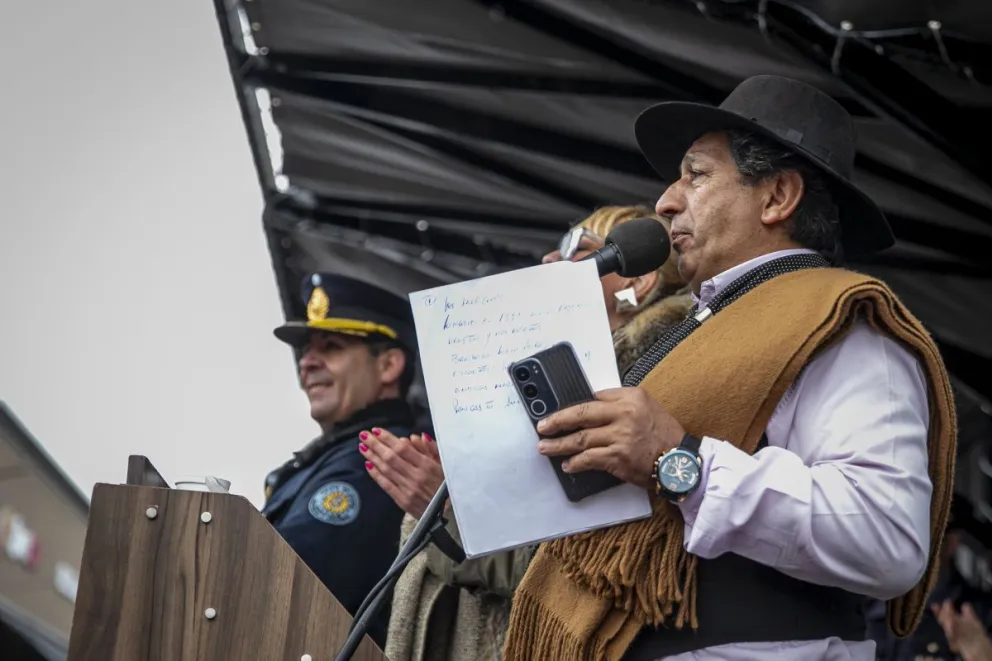 Un saludo especial del payador oficial (foto; Eugenia Neme) 