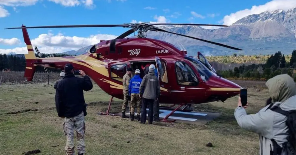 El helicóptero de Lago Escondido trasladó a las mujeres. Foto: gentileza