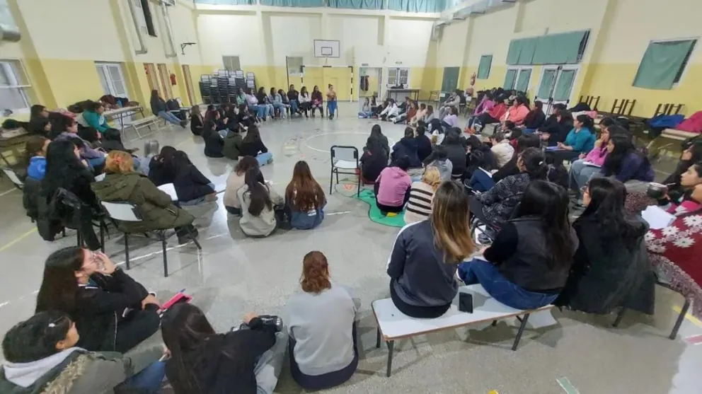 La iniciativa fue presentada a futuros docentes del IFDC. Foto:gentileza
