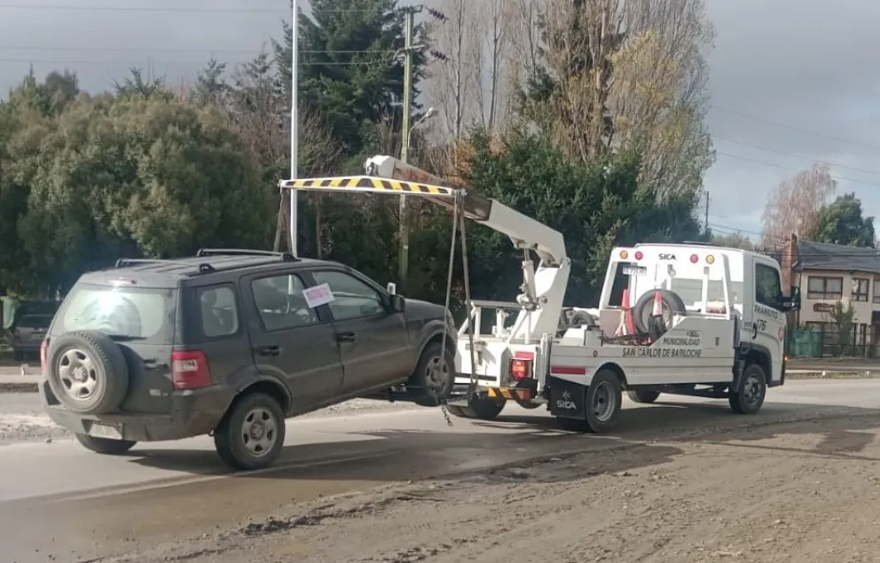 “No me importa si atropello a un policía” dijo, además de desacreditar a los efectivos con otros improperios. 