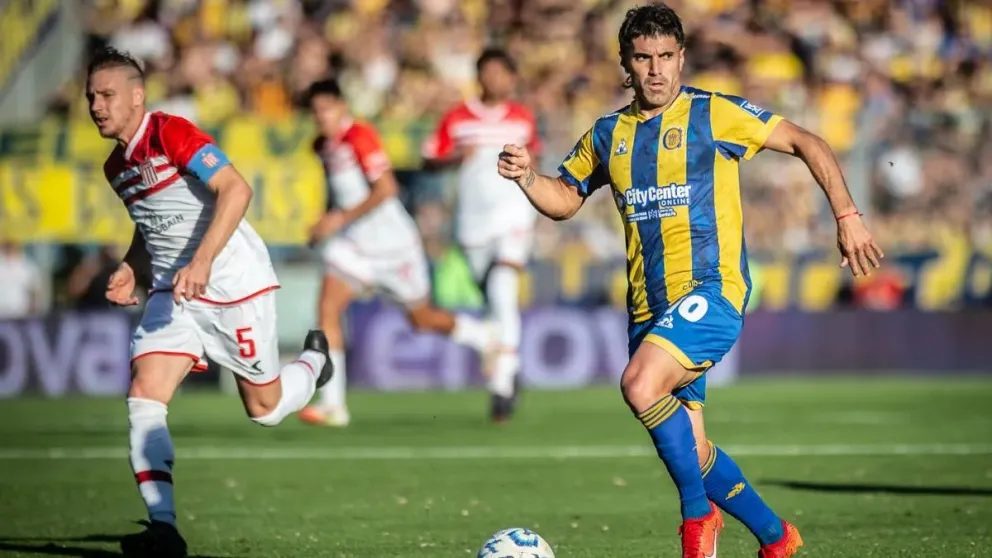 Partido por los cuartos de final del Torneo Apertura 2025.