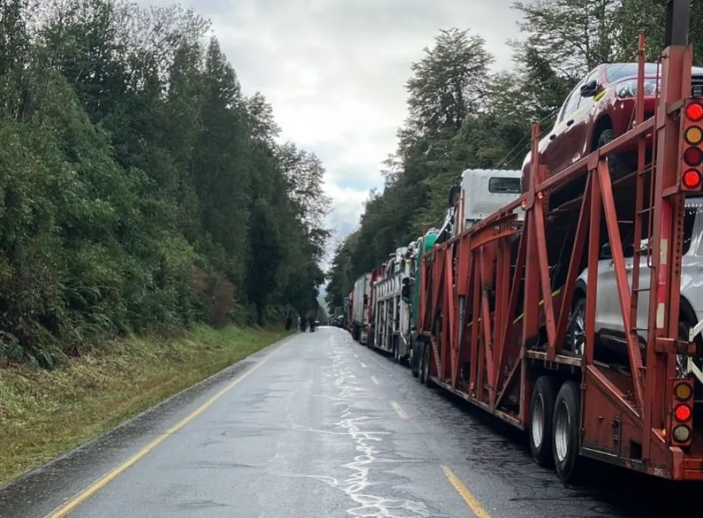 Con la habilitación, se registran demoras en el complejo internacional 