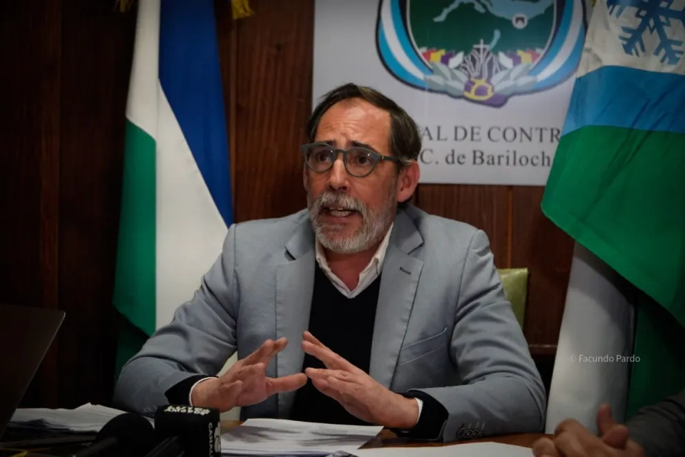 El abogado y miembro del Tribunal Contralor, expuso una serie de irregularidades en el ente/ Fotos Facu Pardo 