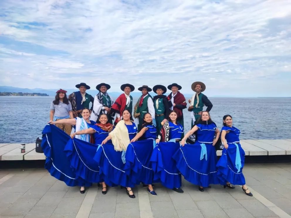 Parte del elenco que aspira a viajar. Foto: gentileza