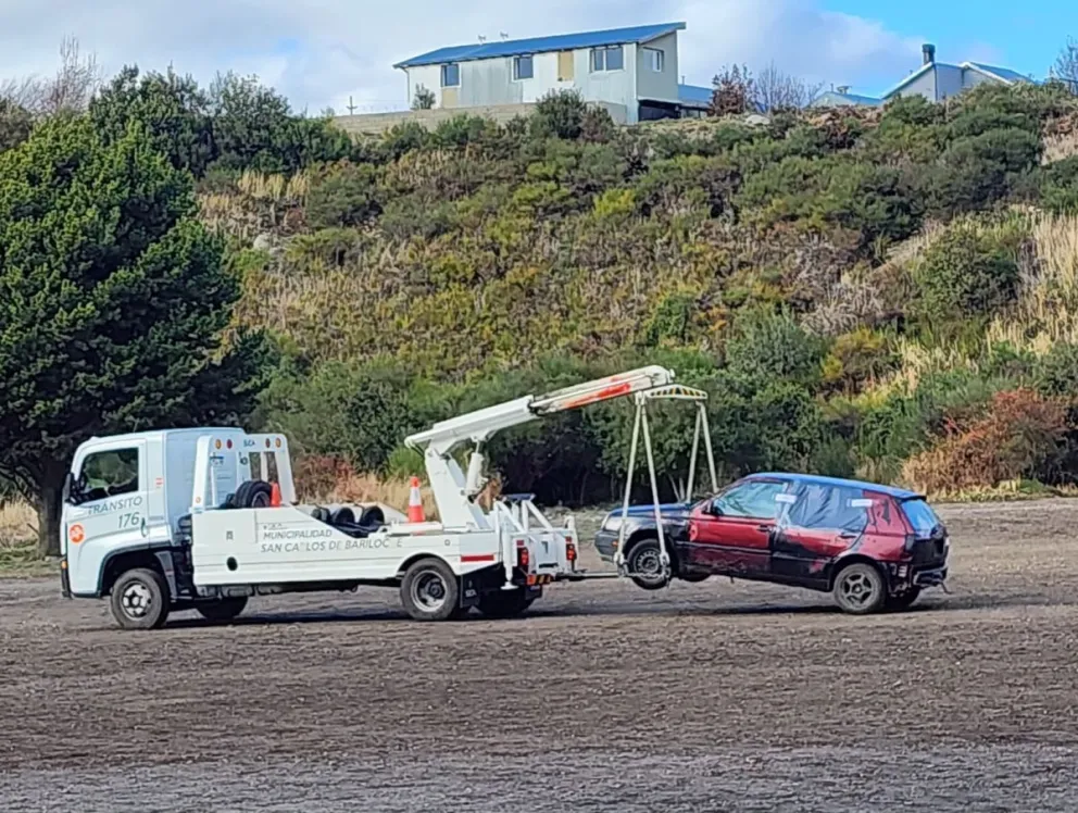 Así hallaron el auto del acusado, escondido en la zona de las canchas del Lera 