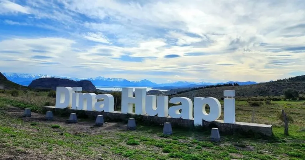 Los grabados fueron realizados en Dina Huapi.