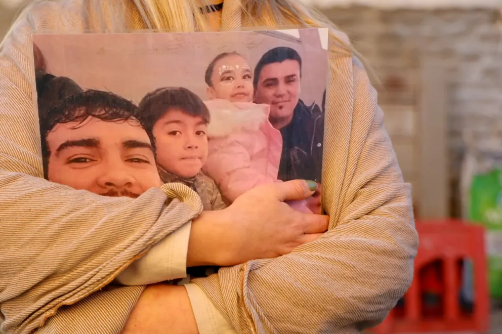 A pocos días de haberse cumplido un año de la tragedia, la causa judicial continúa para la madre de una de las víctimas (foto: Eugenia Neme) 