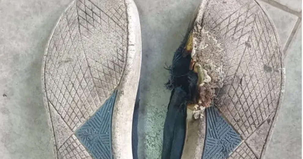Un elemento clave en la detención es que le encontraron una zapatilla quemada en la suela.