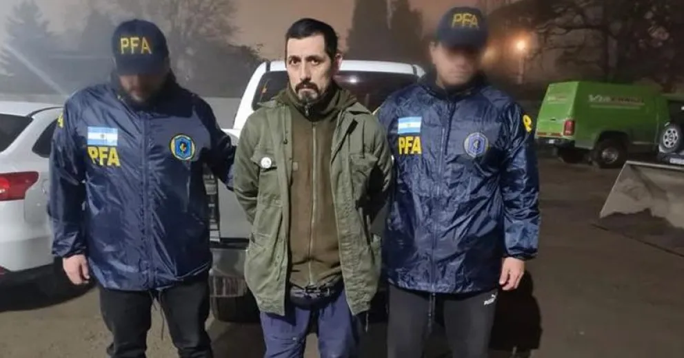 Se encuentra detenido en la Unidad Federal de Bariloche. 