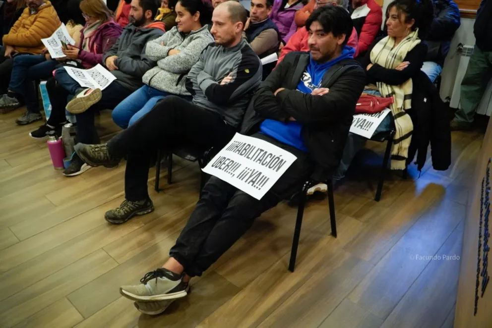 En Río Negro, el municipio de Allen prohibió Uber  y habilitó una línea de denuncias ciudadanas. Foto: archivo