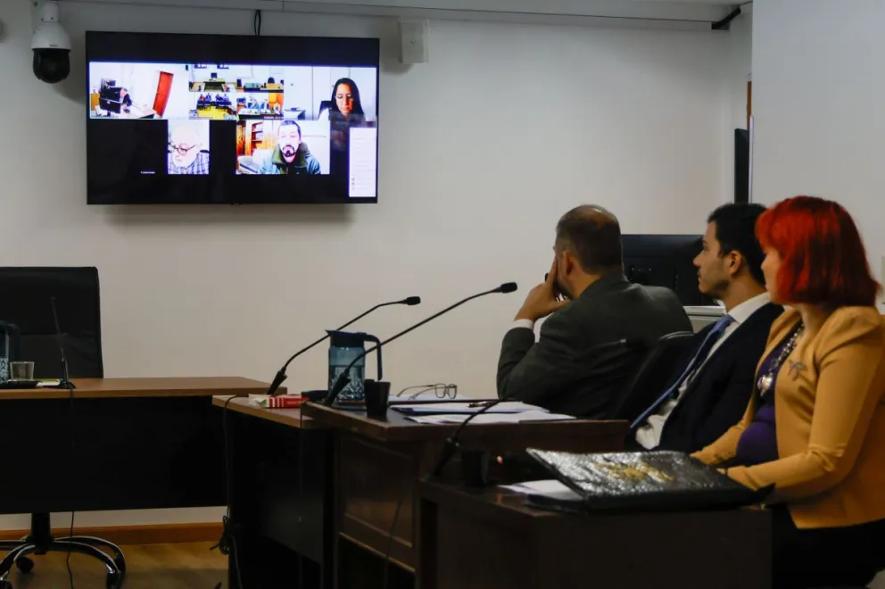 Así fue el comienzo de la jornada judicial. Foto de Eugenia Neme.