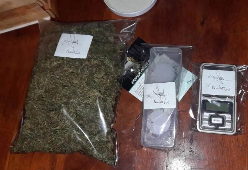El procedimiento se realizó con el objeto de dar con elementos vinculados a un hecho caratulado como Amenazas Calificadas y Hurto