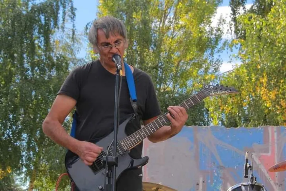 Un músico que abrió su camino por todas las ciudades de la región. 