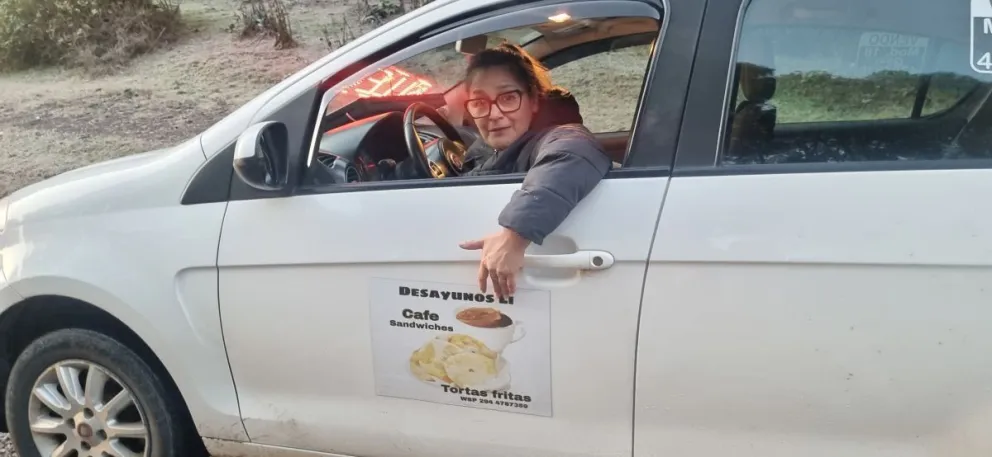 "Amaso tipo 5.30 de la madrugada todos los días y salgo a la barrera tipo 7.30 am. Con mi tupper de 11 docenas de torta fritas lleno. Scons y calzones rotos". Foto: gentileza
