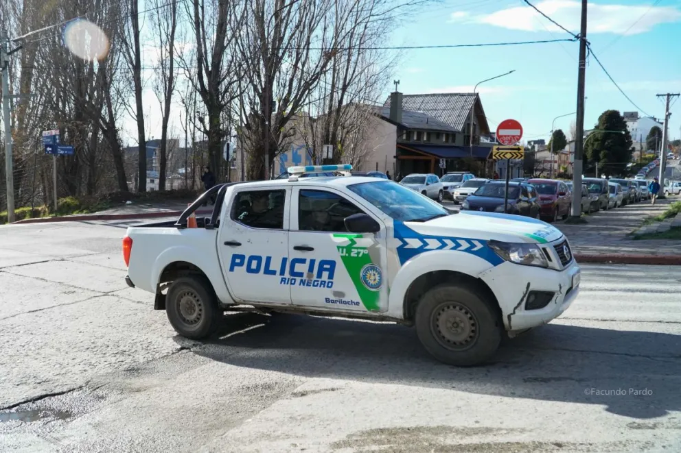 Tras investigar lo sucedido, efectivos de la fuerza solicitaron autorización para allanar distintos domicilios / Foto ilustrativa Facu Pardo 