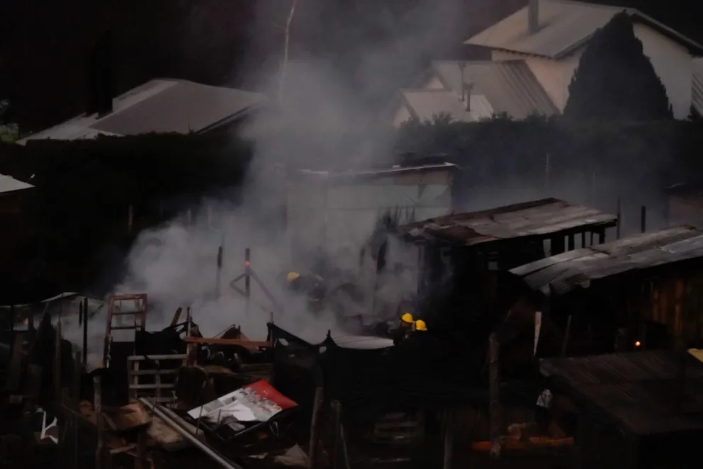 Atención automovilistas al circular por zonas cercanas. Se solicita colaborar con las indicaciones del operativo de seguridad. Foto: Facundo Pardo