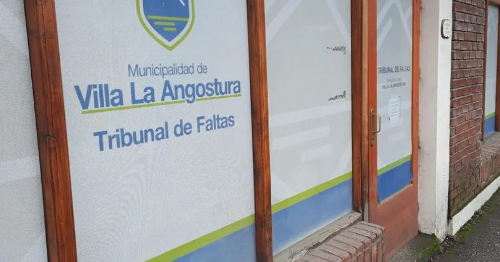 Conducir un vehículo bajo los efectos del alcohol no solo infringe la ley, sino que pone en riesgo la vida de terceros inocentes. 